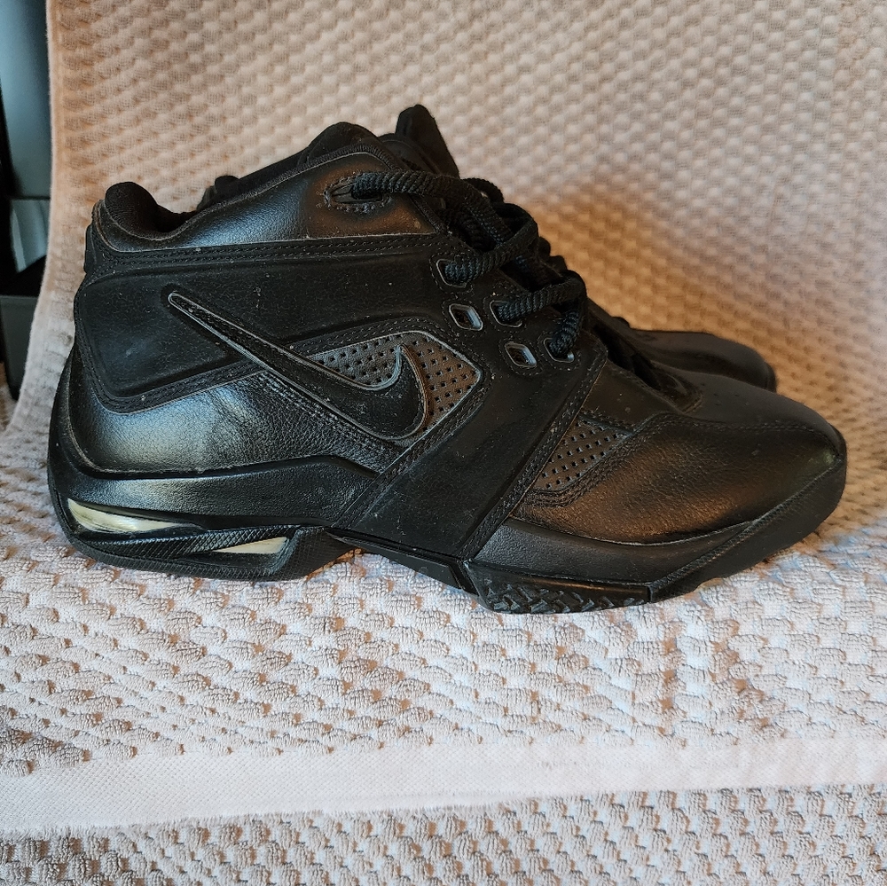 Nike BG